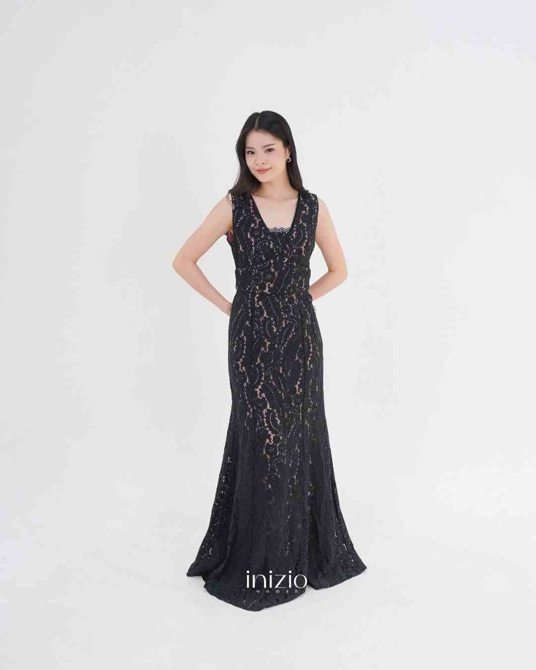 Monaco Maxi Lace dress
