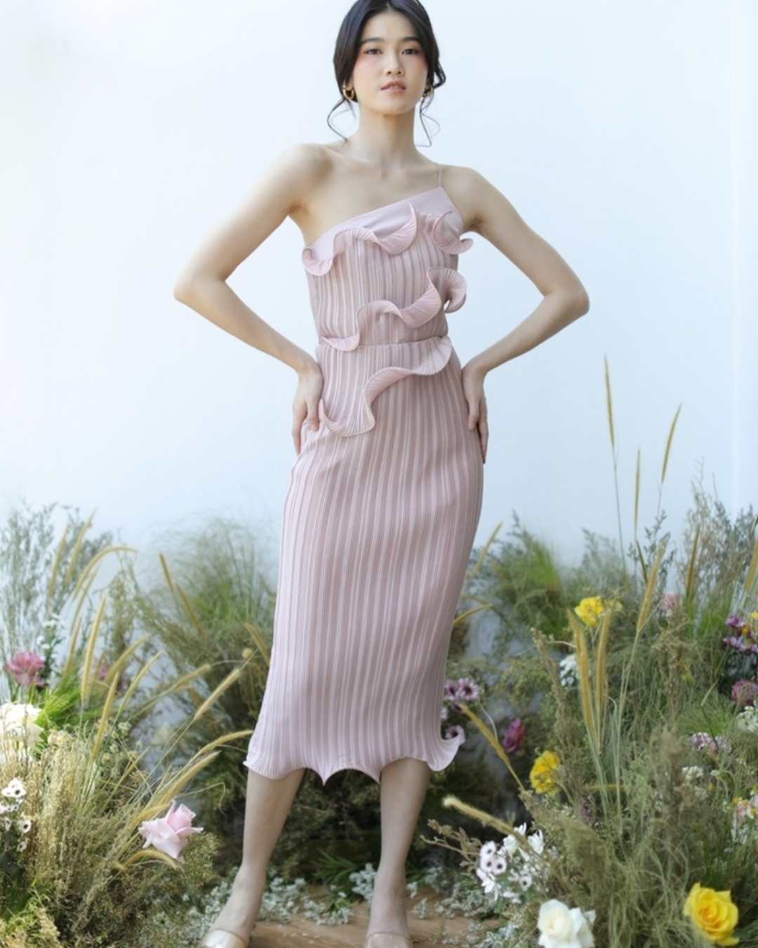 Haven Pleated dress in Pink