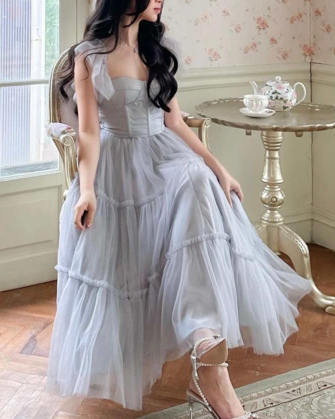Belle Set in Grey