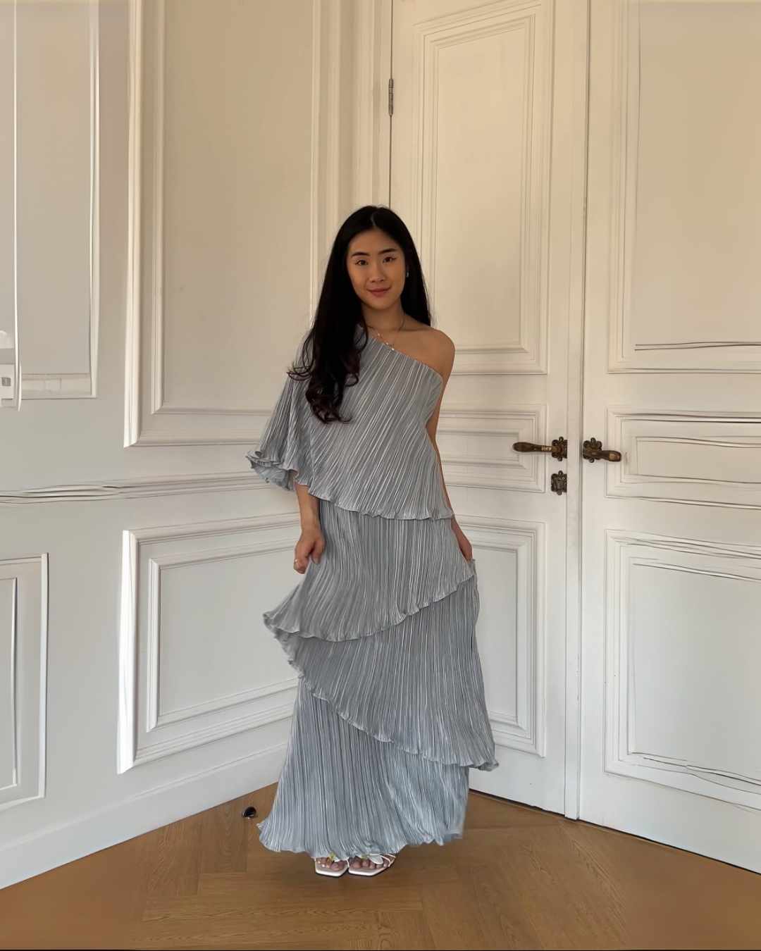Lita Pleats dress in Blue