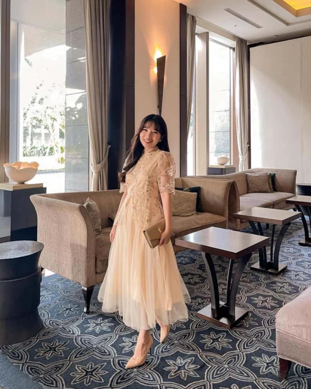Felicia dress in Gold