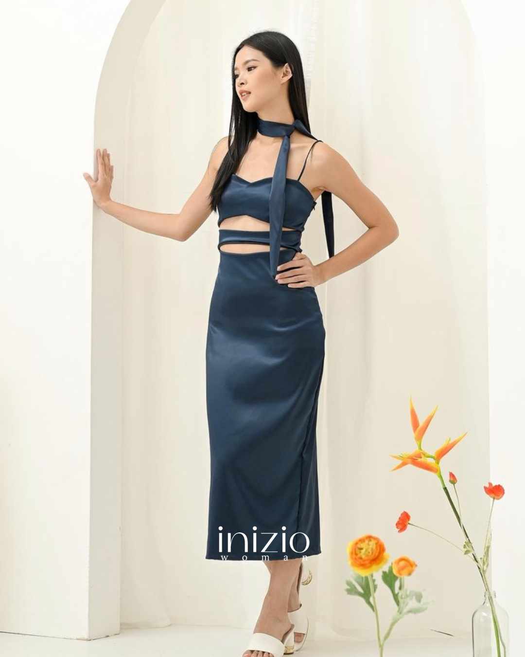 Bora dress in Navy