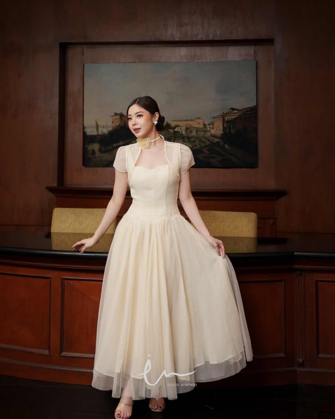 Bonita dress in Cream
