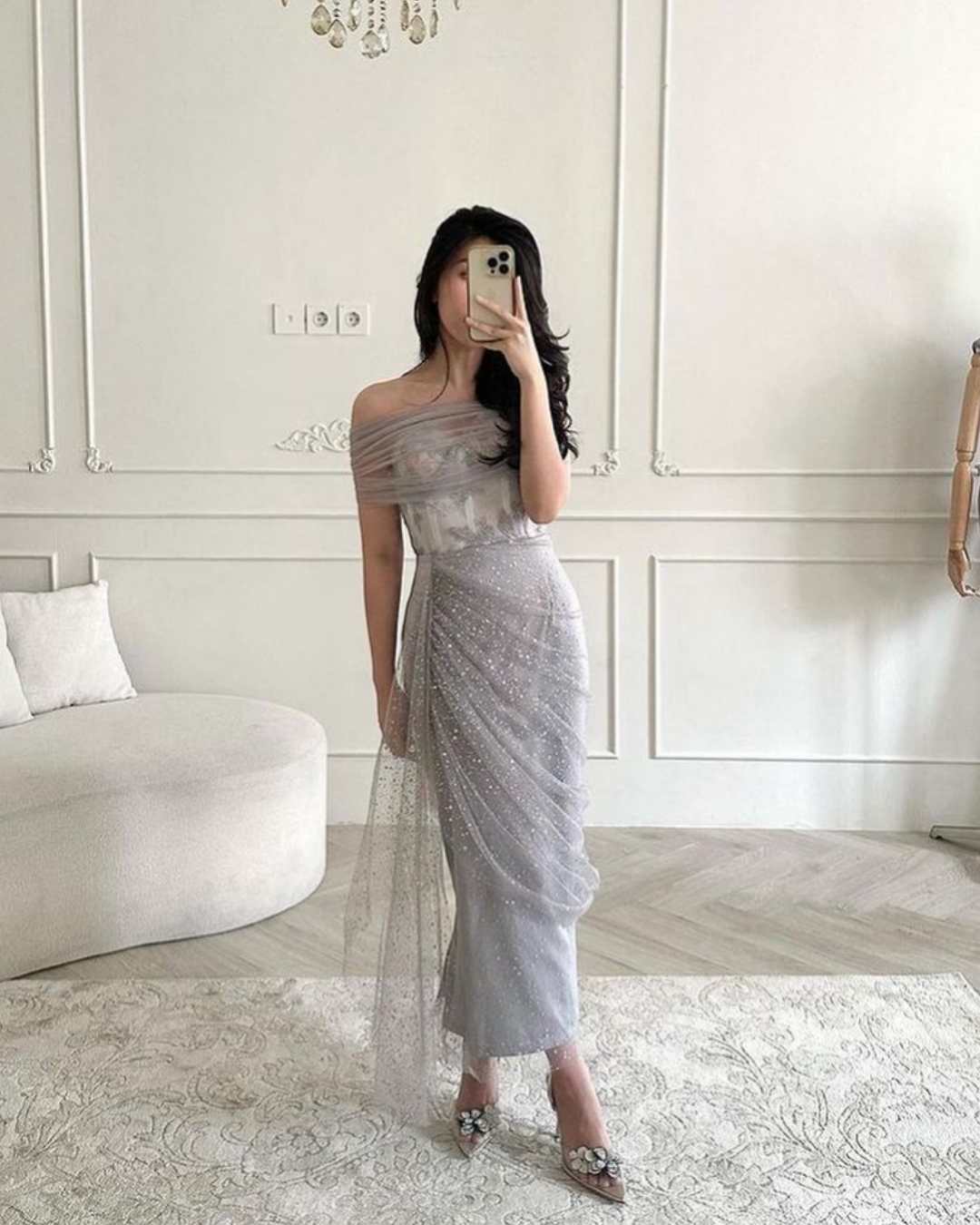 Aurora set in Grey
